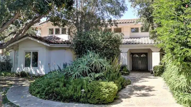 modern, clean treatment facility in a California setting with natural light - benzo addiction treatment center california modern, clean treatment facility in a California setting with natural light - benzo addiction treatment center california