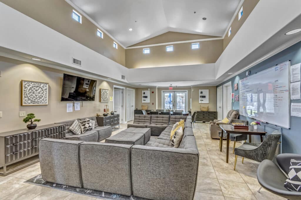 Residential rehab facility providing professional treatment programs for individuals struggling with depression and co-occurring disorders.