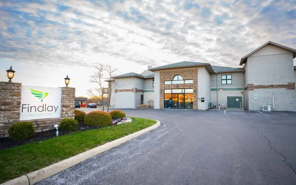 Exterior of a short-term rehab center offering intensive addiction treatment programs for rapid recovery.