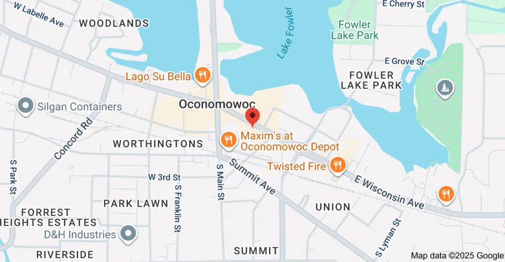 Exterior view of South Street Clinic in Oconomowoc, Wisconsin, providing professional mental health and addiction treatment services