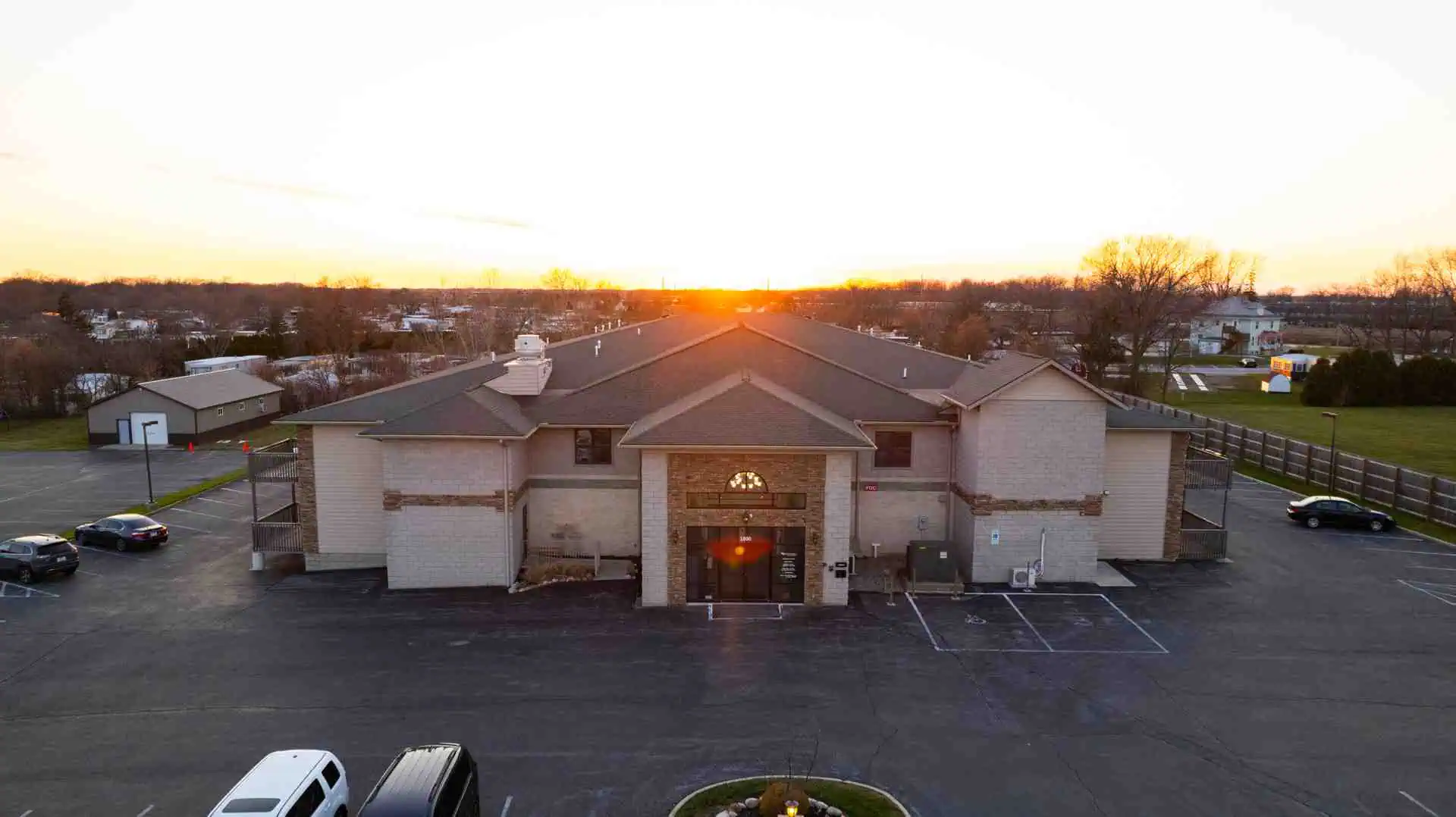 Free rehab centers Cincinnati guide image showing no-cost addiction treatment programs, medical detox, counseling, and recovery support in Cincinnati, Ohio