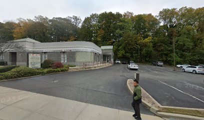 Gandhi Lajpat MD - Treatment Center in Huntington, New York